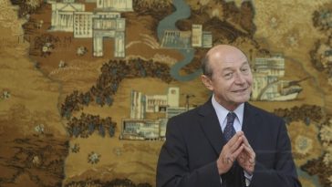 Fostul preşedinte Traian Băsescu a primit cetăţenia Republicii Moldova. Mesaj către Maia Sandu: Vă asigur că rămân devotat cauzei integrării Republicii Moldova în UE şi în egală măsură cauzei reunificării ţării şi a poporului român