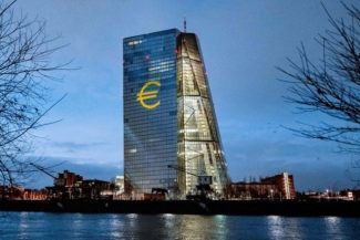 BCE reuneşte sute de actori pentru a discuta despre securitatea cibernetică în faţa puterii inteligenţei artificiale Mythos. ”Situaţia este urgentă”, trage un semnal de alarmă vicepreşedintele Consiliului de Supraveghere al BCE, Frank Elderson