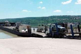 Traversarea Dunării cu bacul, suspendată la Oryahovo-Bechet şi Zimnicea-Sviştov, din cauza vântului puternic