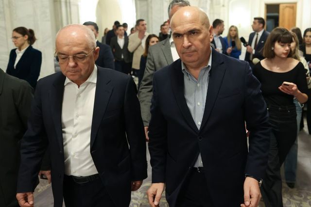 Boc: Este sănătos şi pentru PNL, dar şi pentru PSD ca aceste ape să se separe, odată.  Am pierdut enorm că am stat prea mult împreună / Noi, din opoziţie, vom susţine tot ceea ce ţine de PNRR, de SAFE / Congresul PNL, în 2027, nu mai devreme