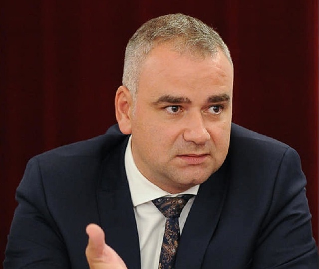 Senator USR, după descinderea procurorilor anticorupţie la Primăria Iaşi: DNA să-şi facă direct birou la Primărie. Nu mai există în România o primărie atât de des vizitată de procurori cum este cea de la Iaşi