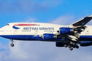 Guvernul britanic vrea să permită companiilor aeriene să comaseze zboruri, pe fondul scumpirii combustibilului
