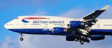 Guvernul britanic vrea să permită companiilor aeriene să comaseze zboruri, pe fondul scumpirii combustibilului