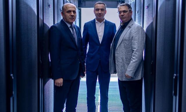Bogdan Ivan, despre schimbarea şefului ADR: Execuţie politică. Pentru că Dragoş Vlad, un profesionist apolitic, a refuzat să «jure credinţă sectei #Rezist» şi să le «rezolve» toate solicitările deloc legale sau «ortodoxe» (…) Două zile: tic-tac!