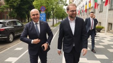 Fritz, după întâlnirea cu Bolojan: Vom merge cu aceeaşi poziţie la consultările de la Cotroceni că orice formă, de guvernare în care PSD se regăseşte nu va fi susţinutǎ