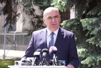 Bolojan: Felicit Republica Moldova pentru reforma care permite unirea localităţilor în formula pe care o decid oamenii/ Aşa trebuie să facem şi în România ca să avem o administraţie eficientă, care nu risipeşte resurse