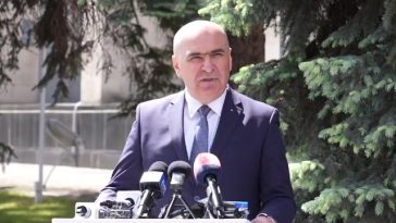 Bolojan: Felicit Republica Moldova pentru reforma care permite unirea localităţilor în formula pe care o decid oamenii/ Aşa trebuie să facem şi în România ca să avem o administraţie eficientă, care nu risipeşte resurse