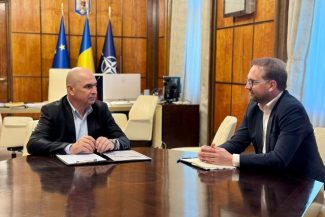 Mesaj comun transmis de Bolojan şi Fritz: PNL şi USR îşi asumă un angajament pentru a apăra direcţia de reformă şi corectitudine/ Nu mai putem accepta argumentul unei false stabilităţi care să acopere blocarea reformelor şi risipirea banului public