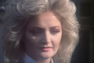 Bonnie Tyler se recuperează după o operaţie „de urgenţă” în Portugalia