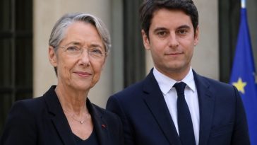 Luptă în fostul partid al lui Macron. Fostul premier Elisabeth Borne anunţă că se retrage din conducerea Renaissance, fiind „în dezacord” cu linia partidului promovată de Gabriel Attal, şi el fost premier