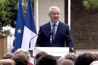 „Donald Trump se comportă ca un adversar” al Europei şi europenii „trebuie să se despartă de Statele Unite ale lui Donald Trump”, susţine Bruno Le Maire
