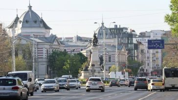 Semaforizarea inteligentă din Bucureşti: Consilierii generali au votat studiile de fezabilitate şi indicatorii tehnico-economici pentru modernizarea primelor 92 de intersecţii şi treceri de pietoni şi pentru amenajarea centrului de comandă