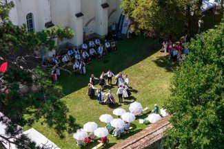 „Dor de Transilvania”, tema Festivalului Haferland 2026 – Parada fanfarelor săseşti, prezentarea unei şure de piatră la Archita şi concert de jazz la Cetatea Rupea/ Mesajul Nadiei Comăneci