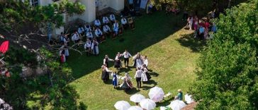 „Dor de Transilvania”, tema Festivalului Haferland 2026 – Parada fanfarelor săseşti, prezentarea unei şure de piatră la Archita şi concert de jazz la Cetatea Rupea/ Mesajul Nadiei Comăneci