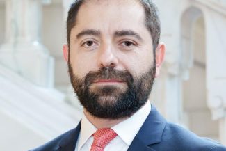 Liderul UDMR: Radu Burnete e tehnocrat / Dacă merge pe ideea – un consilier pezidenţial să formeze un guvern – şi lucrurile vor eşua, totul se va sparge în capul preşedintelui Dan / Parlamentul va da un vot; nu mi-e frică că nu va fi investit Guvernul