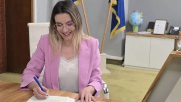 Buzoianu﻿ anunţă că a publicat proiectul privind bugetul AFM pe acest an, care prevede alocarea a 1,5 miliarde de lei pentru apă şi canalizare, a 400 de milioane de lei pentru un program de stocare cu baterii/ 300 de milioane de lei pentru Rabla