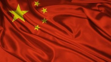 China nu va ţine cont de sancţiunile americane impuse companiilor sale acuzate că achiziţionează petrol iranian