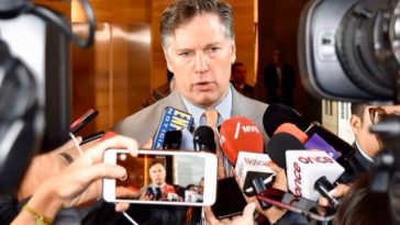 Un oficial de rang înalt din administraţia Trump a contribuit la obţinerea vizei americane de către un fost ministru căutat de justiţia din Polonia