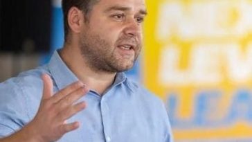 Ciucu: Dacă majoritatea PSD-AUR dărâmă guvernul trebuie să îşi asume guvernarea / PSD nu mai are ce să ne ofere, se duce în jos şi ne trage şi pe toţi după el / Nu mai acceptăm să fim bătaia de joc a PSD