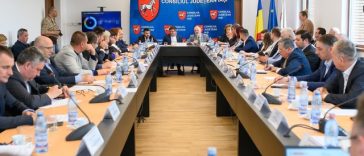 Bugetul judeţului Iaşi, în valoare de 2,1 miliarde de lei, aprobat. Şeful CJ Iaşi, Costel Alexe: Este un buget echilibrat şi realist/ Critici din PSD Iaşi privind întârzierile la unele investiţii importante pentru judeţ
