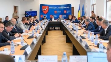 Bugetul judeţului Iaşi, în valoare de 2,1 miliarde de lei, aprobat. Şeful CJ Iaşi, Costel Alexe: Este un buget echilibrat şi realist/ Critici din PSD Iaşi privind întârzierile la unele investiţii importante pentru judeţ