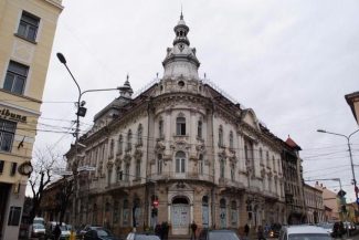 Emil Boc: Primăria, dacă se va pune problema vânzării Hotelului Continental, îşi va exercita dreptul de preempţiune pentru a cumpăra acest hotel/ Precizările, după ce fraţii Tate au afirmat că vor să cumpere clădirea