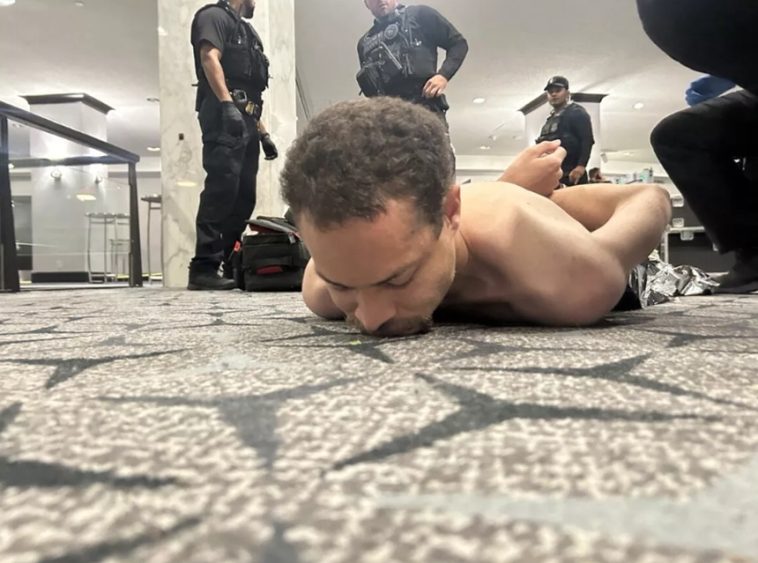 Procurorii au făcut public un nou material video care surprinde momentele dinaintea împuşcăturilor de la Dineul Corespondenţilor de la Casa Albă – VIDEO