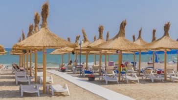 Preşedintele Federaţiei Patronatelor din Turismul Românesc: Suntem la nivelul rezervărilor de anul trecut în ceea ce priveşte încasările. Ca număr de persoane avem mai puţin cu 20%/ Dacă va fi o vară călduroasă, vom avea turişti indiferent ce se întâmplă