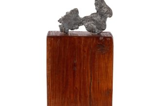“Le Crocodile”, figurină din plumb realizată de Constantin Brâncuşi în 1949, în licitaţie de la 3.000 de euro