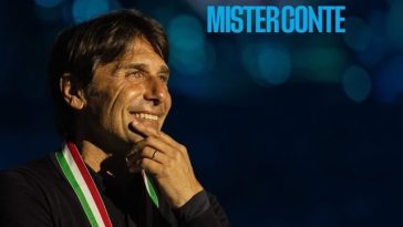Napoli a oficializat despărţirea de antrenorul Antonio Conte