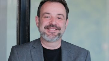INTERVIU – Vlad Drăgulescu, preşedinte Festivalul Shakespeare: „În 2026, ne dorim ca publicul să simtă că festivalul nu se întâmplă undeva, departe de el, ci chiar în jurul lui”