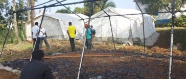 Un al doilea centru de tratament pentru Ebola a fost incendiat în estul Republicii Democrate Congo, iar 18 pacienţi suspectaţi de infectare cu virusul au fugit