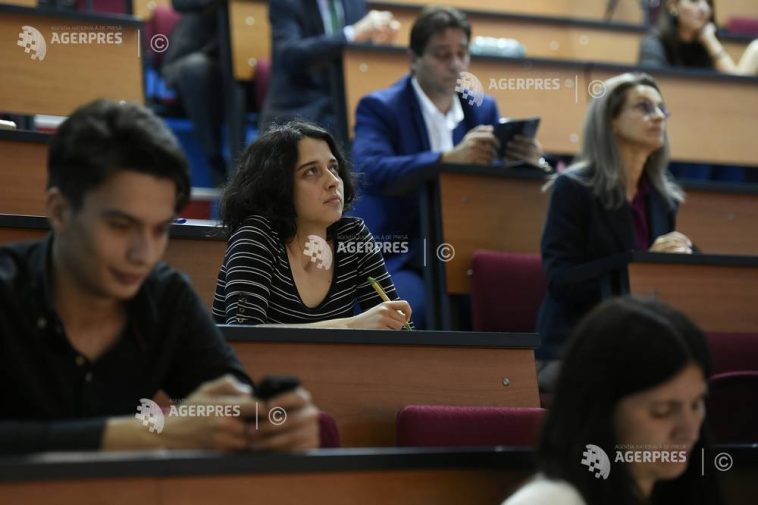 Numărul studenților s-a dublat la nivel mondial în ultimii 25 de ani (UNESCO)
