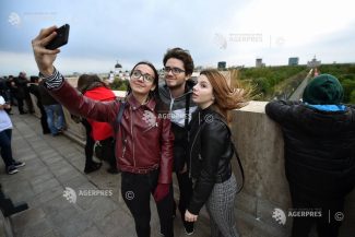 Noaptea Muzeelor/ Sediile municipalității, Muzeului Literaturii Române și Arcul de Triumf se deschid publicului