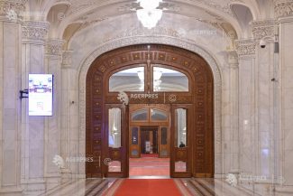 Senat/ Comisia de constituționalitate: Conflict juridic de natură constituțională între Parlament și Guvern în privința OUG 38