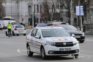 Poliția Română: Adolescent reținut după ce a fost prins că vindea droguri în Capitală