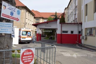 Sibiu: Accident pe DN 1, la Hula Bradului; trei persoane transportate la spital, după un carambol cu patru mașini