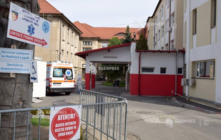 Sibiu: Accident pe DN 1, la Hula Bradului; trei persoane transportate la spital, după un carambol cu patru mașini