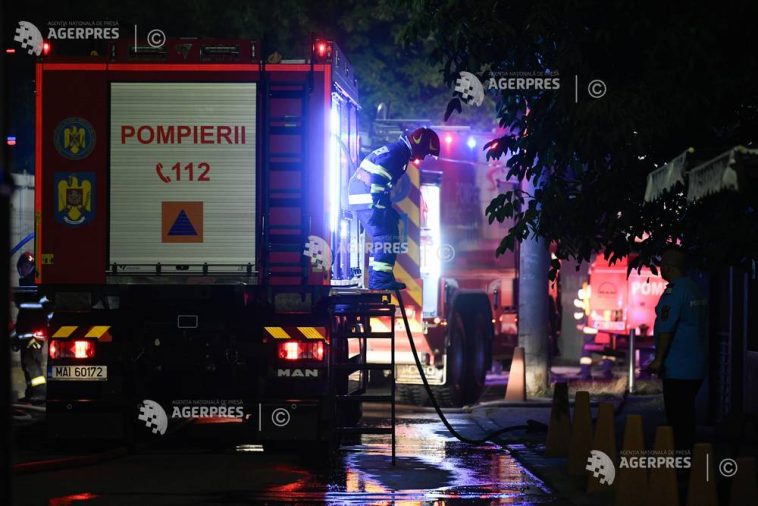 Incendiu la un restaurant și trei spații comerciale din Sectorul 2; șapte persoane evacuate dintr-un bloc vecin