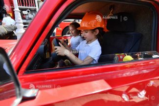 Ziua Porților Deschise la MAI pentru copii; polițist, pompier sau jandarm pentru o zi