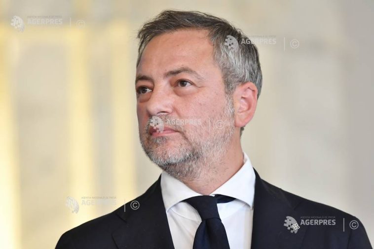 Motreanu: Semnarea moțiunii de cenzură nu echivalează automat cu susținerea ei la vot; inclusiv în PSD există opinii divergente