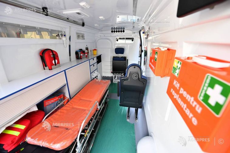 Verificări la Serviciul de Ambulanță Județean Bacău în cazul elevului decedat la școală