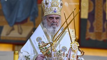 Patriarhul Daniel transmite un mesaj de binecuvântare și încurajare pentru elevii aflați în perioada examenelor