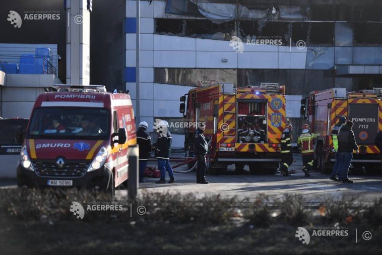 ISUBIF: Incendiu de amploare la un depozit din Chiajna; pompierii au reușit localizarea focului