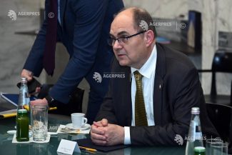 Bosnia și Herțegovina: Înaltul Reprezentant internațional, Christian Schmidt, a demisionat