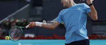 Tenis: ‘Este o nebunie să joci pe asemenea căldură’, a deplâns Mensik după victoria din turul 2 la Roland Garros