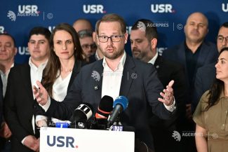 Fritz: Parlamentarii USR vor fi prezenți în sală, dar nu vor vota la moțiunea de cenzură