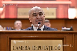 Moțiunea de cenzură – adoptată de Parlament