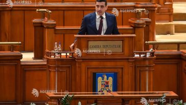 Parlament – moțiune de cenzură/ Simion: V-ați dorit apă, hrană, energie; ați primit taxe, război, sărăcie