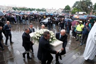Auto – F1: Mii de oameni s-au adunat la Padova pentru a-i aduce un omagiu lui Alessandro Zanardi